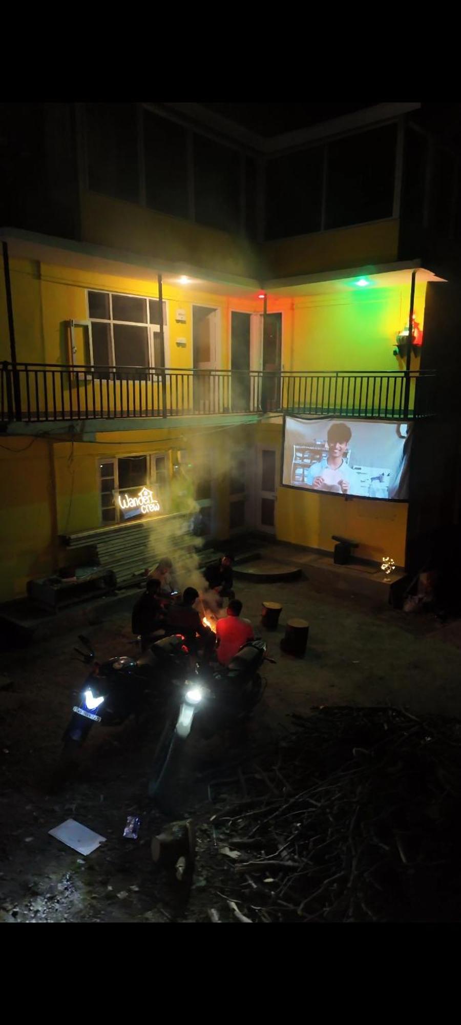 Old Wandercrew Hostel Manāli Buitenkant foto
